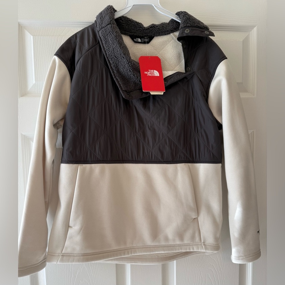 The North Face Gray and Cream Quilted Pullover